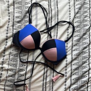 Target Swimsuit Top - 34C ⭐️🏖️